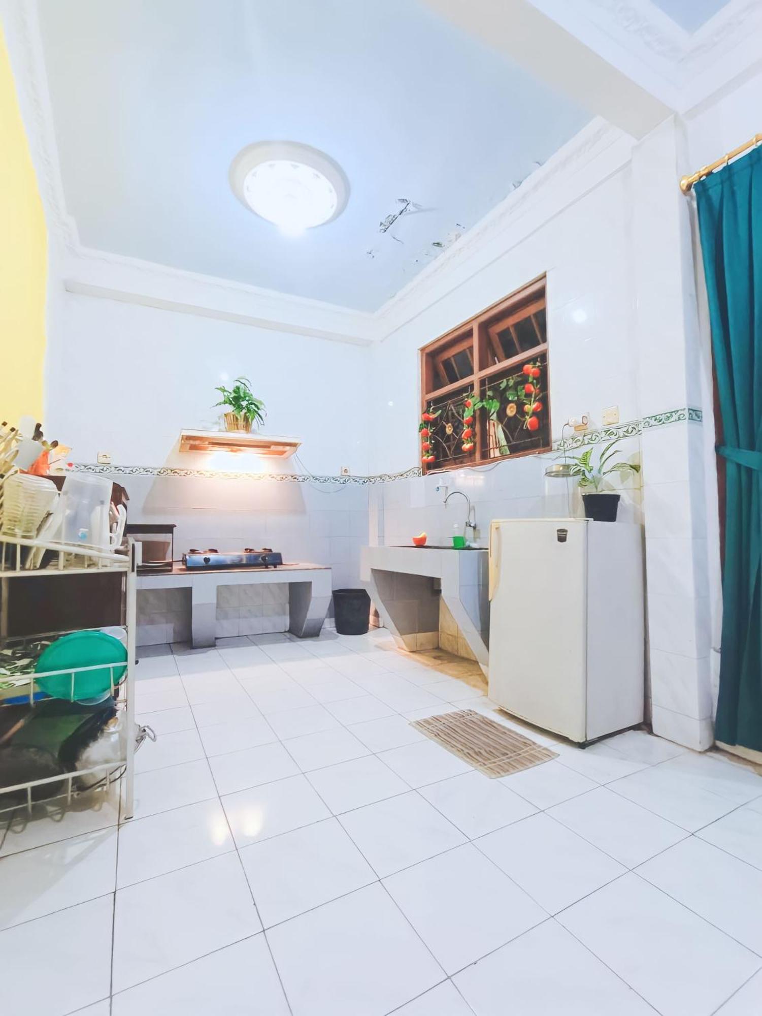 Glory Homestay Yogyakarta Ngoại thất bức ảnh