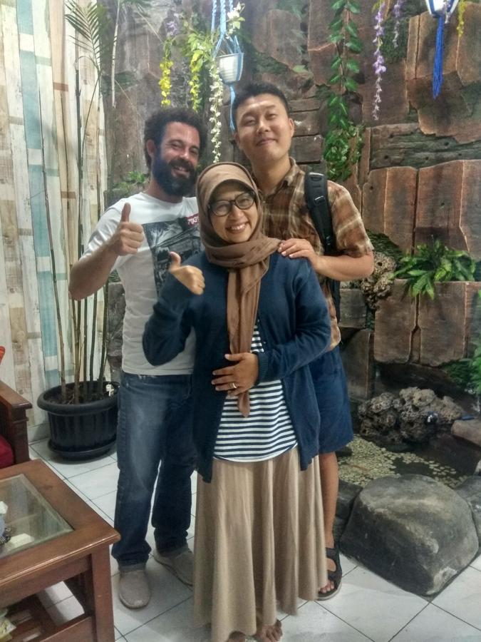 Glory Homestay Yogyakarta Ngoại thất bức ảnh