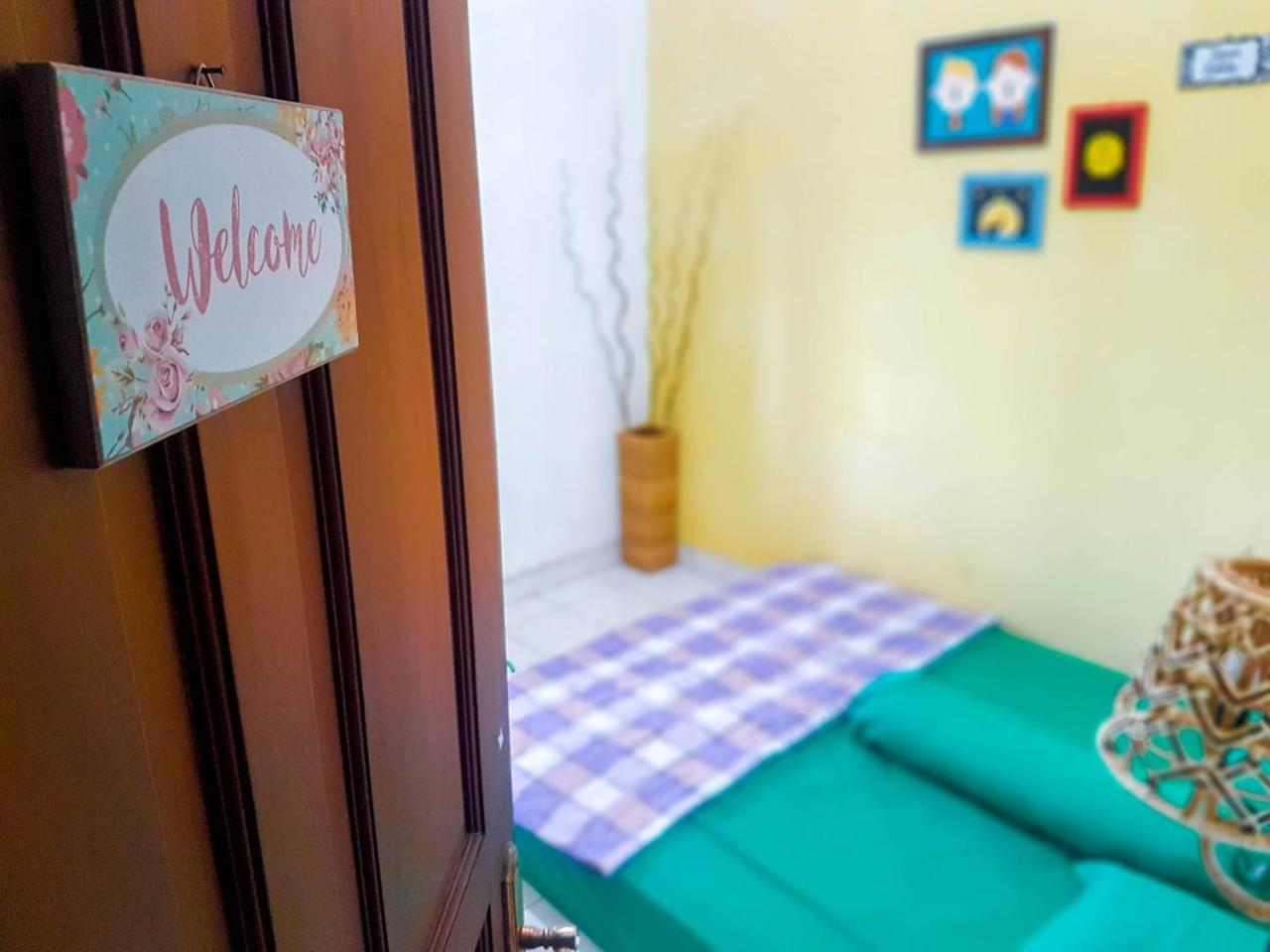 Glory Homestay Yogyakarta Ngoại thất bức ảnh